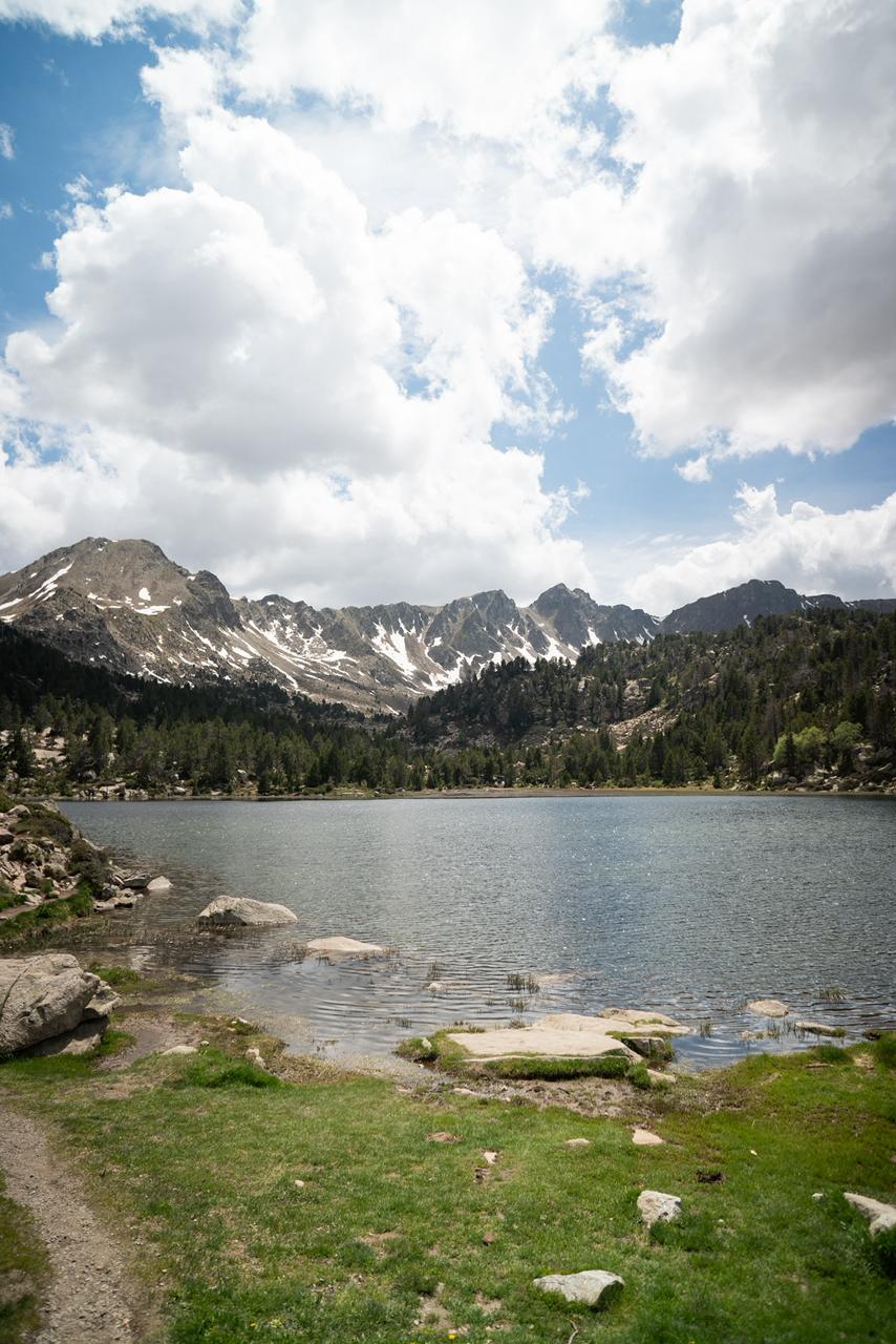 Llac i muntanyes d’Andorra